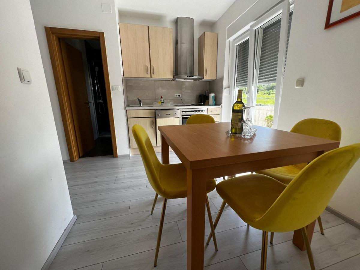 Apartments Petrusic スペタルスカ・ドラガ エクステリア 写真
