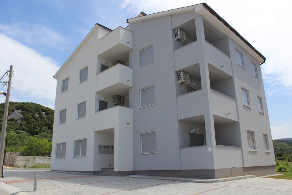 Apartments Petrusic スペタルスカ・ドラガ エクステリア 写真