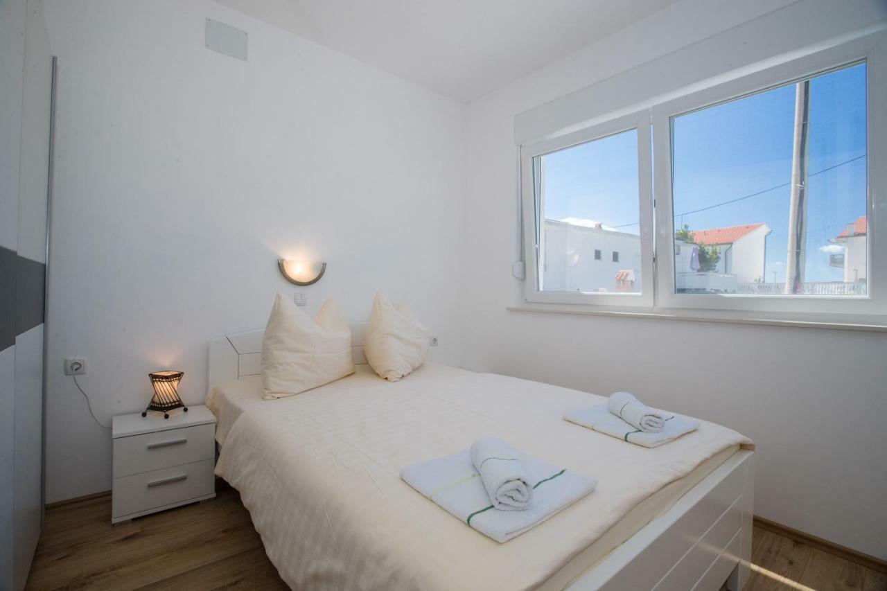 Apartments Petrusic スペタルスカ・ドラガ エクステリア 写真
