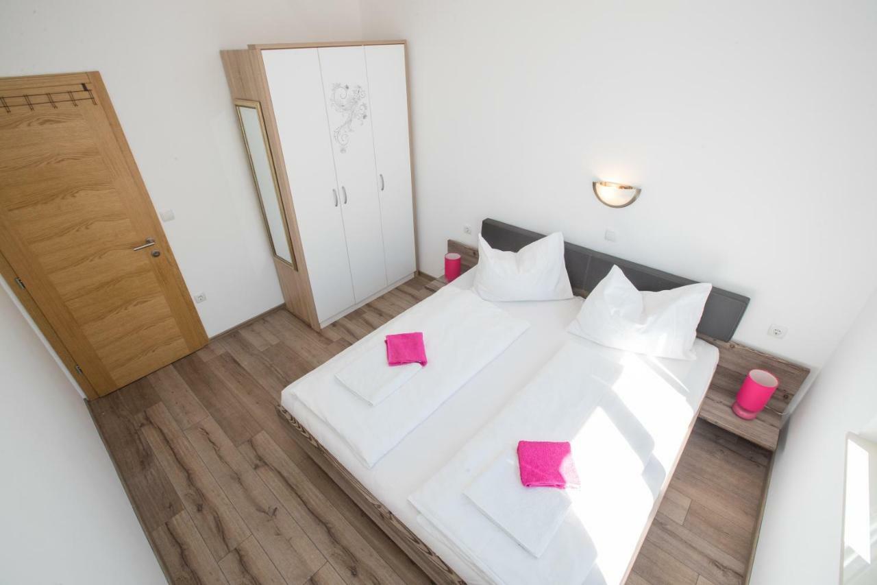 Apartments Petrusic スペタルスカ・ドラガ エクステリア 写真