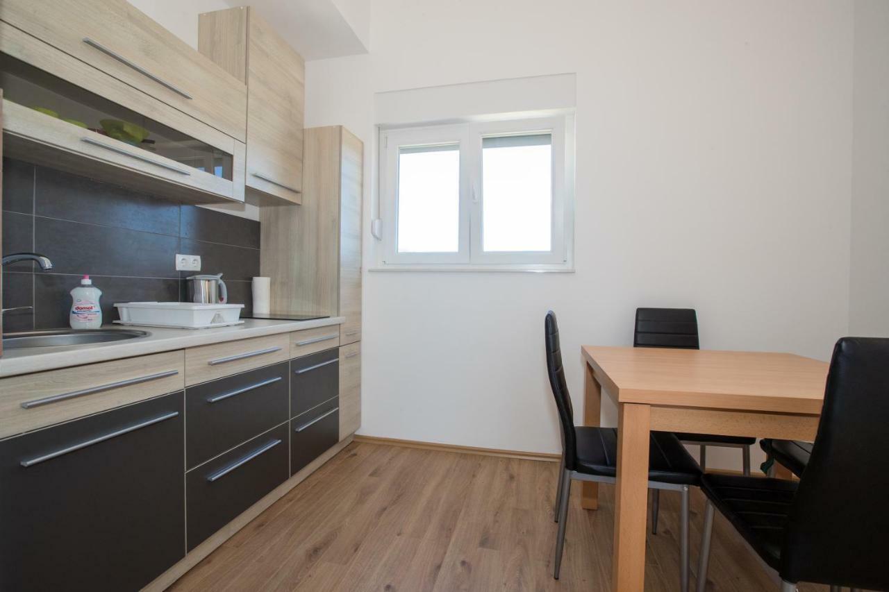 Apartments Petrusic スペタルスカ・ドラガ エクステリア 写真